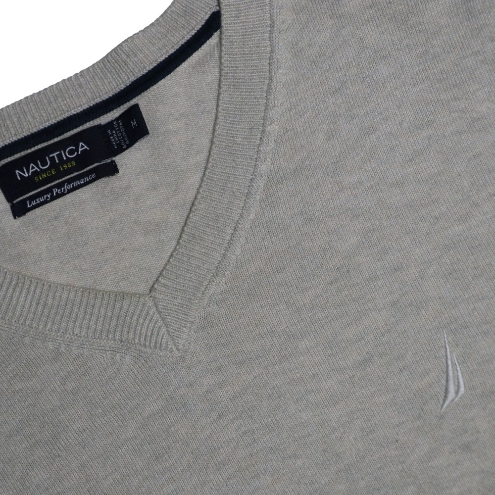 Nautica Light V Neck Sweater